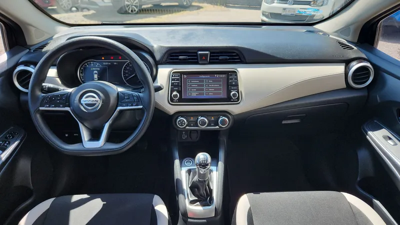 Nissan Versa 2022
