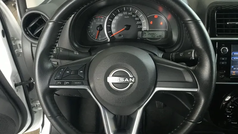 Nissan March 2023