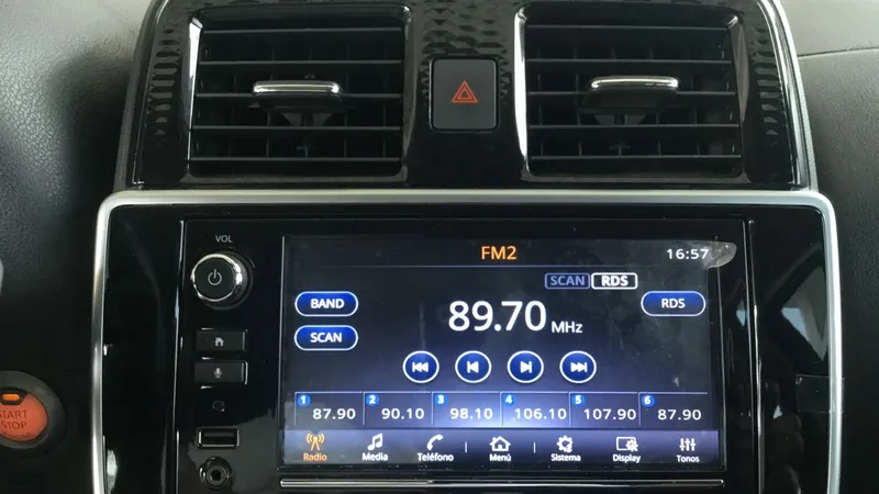 Nissan March 2023