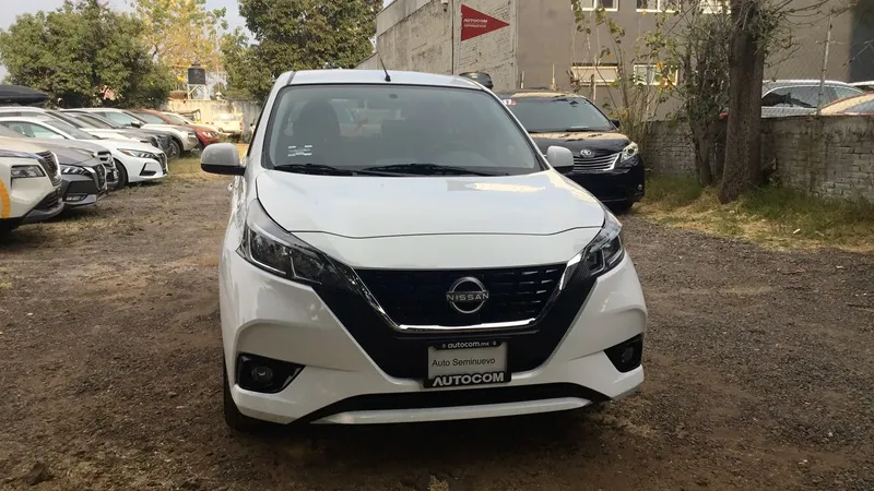 Nissan March 2023
