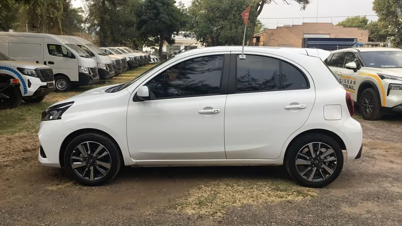 Nissan March 2023