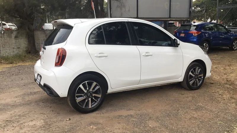 Nissan March 2023