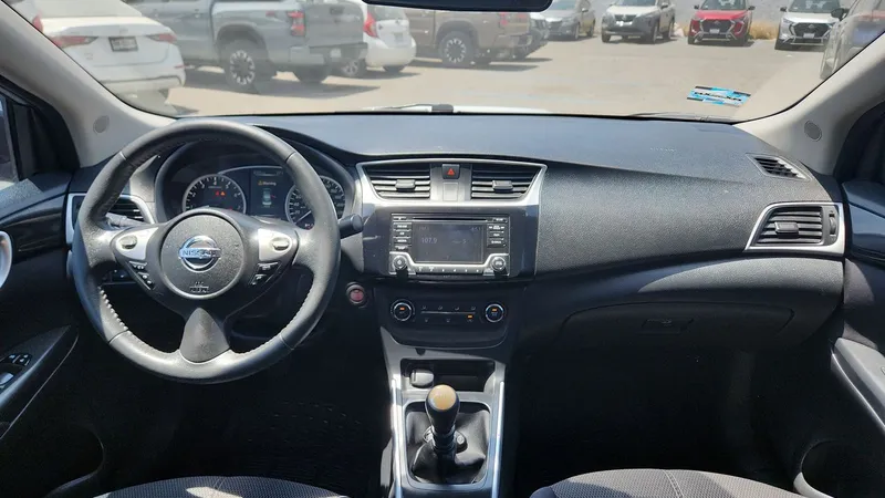 Nissan Sentra 2017