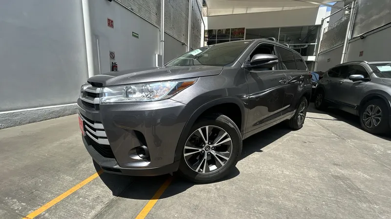 Toyota Highlander 2018