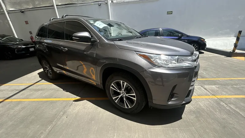 Toyota Highlander 2018