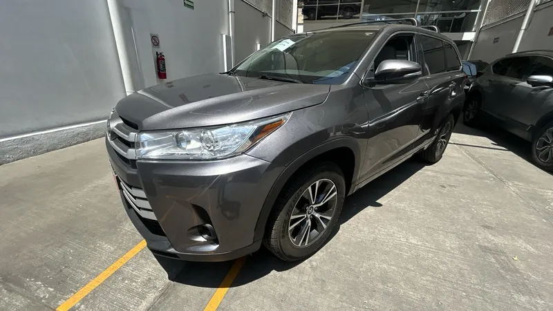 Toyota Highlander 2018