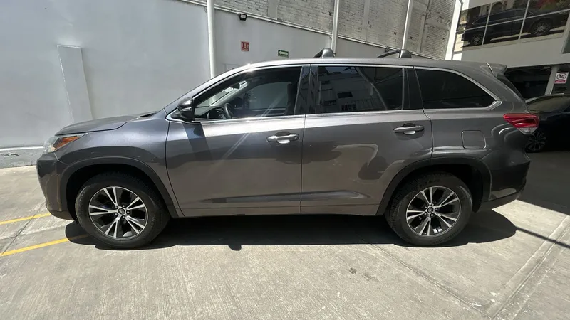 Toyota Highlander 2018