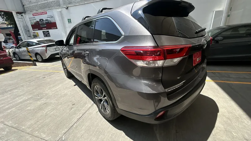 Toyota Highlander 2018