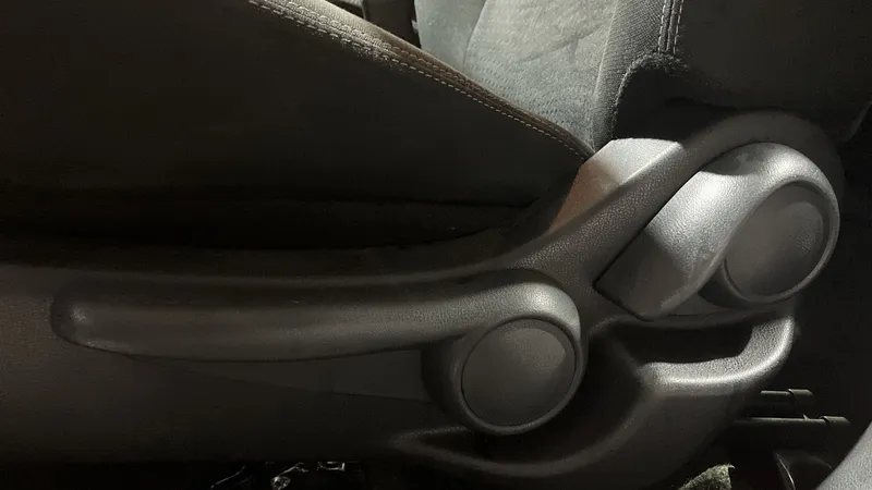 Nissan March 2022