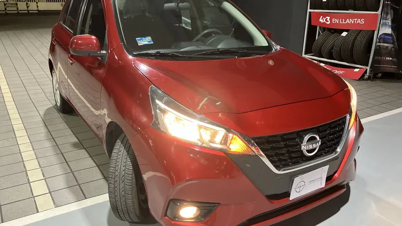 Nissan March 2022