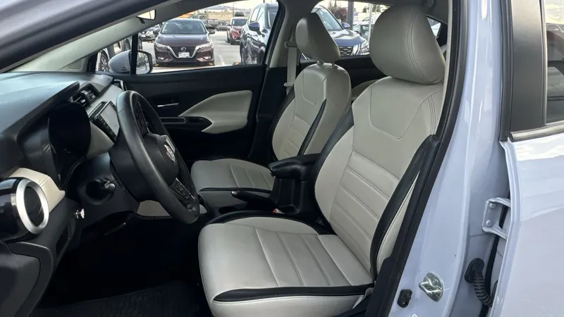 Nissan Versa 2023