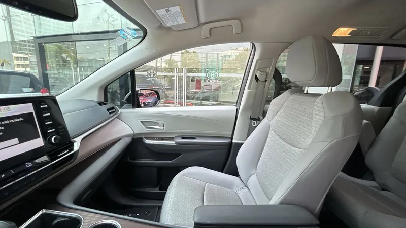 Toyota Sienna 2021