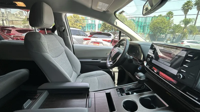 Toyota Sienna 2021