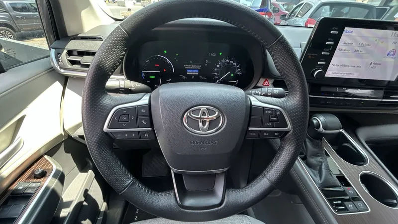 Toyota Sienna 2021
