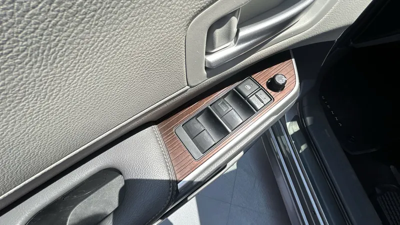 Toyota Sienna 2021