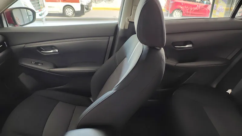Nissan Sentra 2023