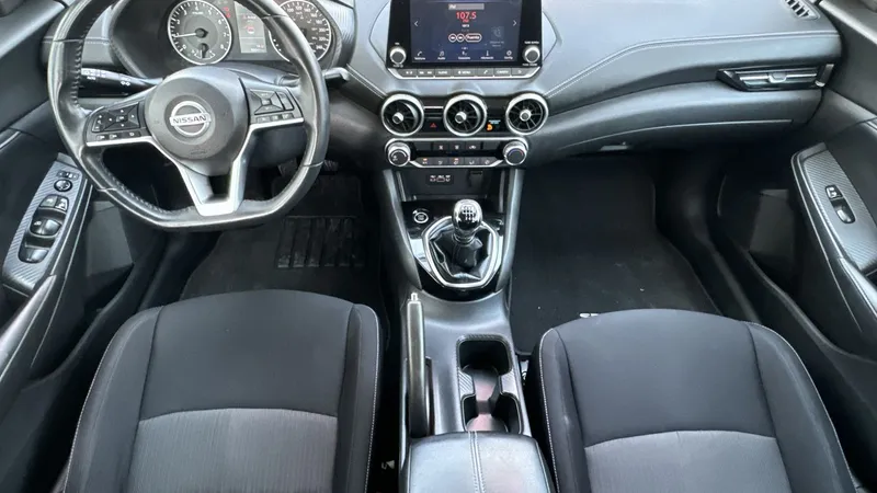 Nissan Sentra 2020