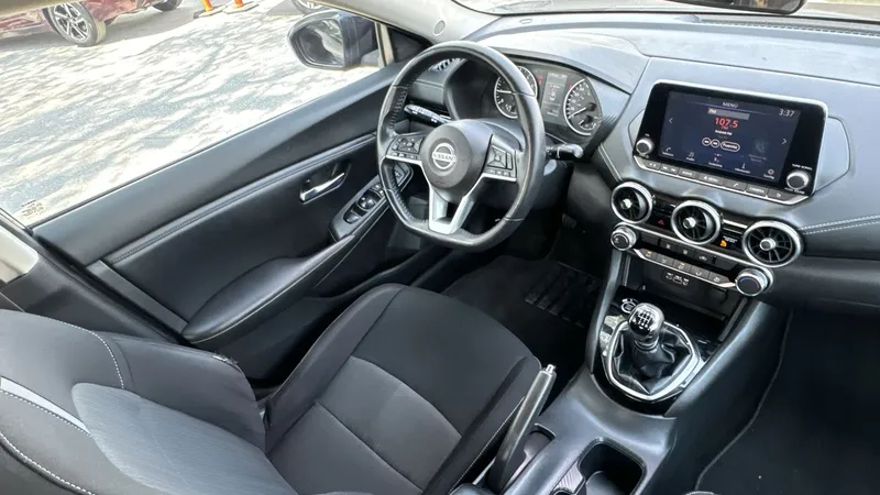 Nissan Sentra 2020