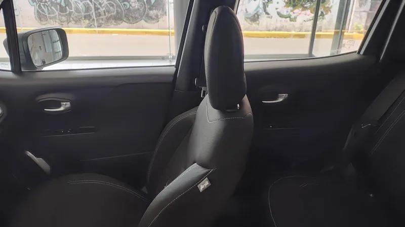 Jeep Renegade 2024