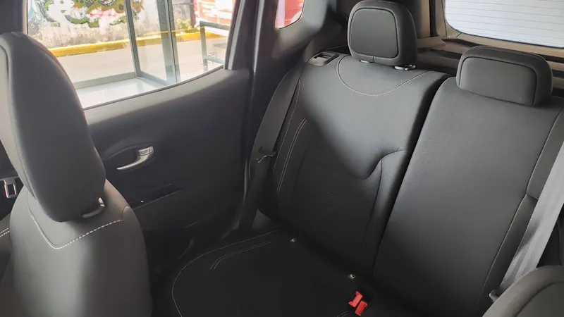 Jeep Renegade 2024