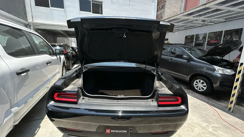 Dodge Charger 2021