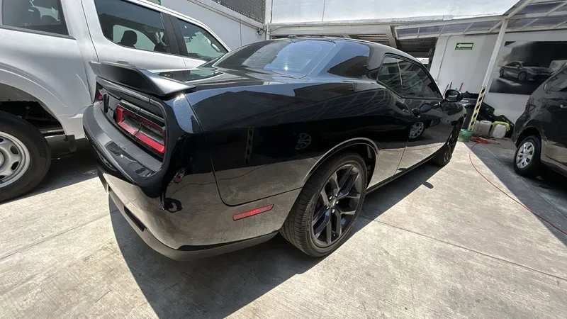 Dodge Charger 2021