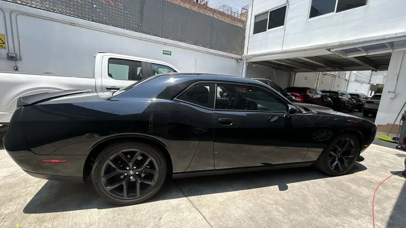 Dodge Charger 2021