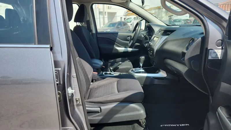 Nissan Frontier 2023