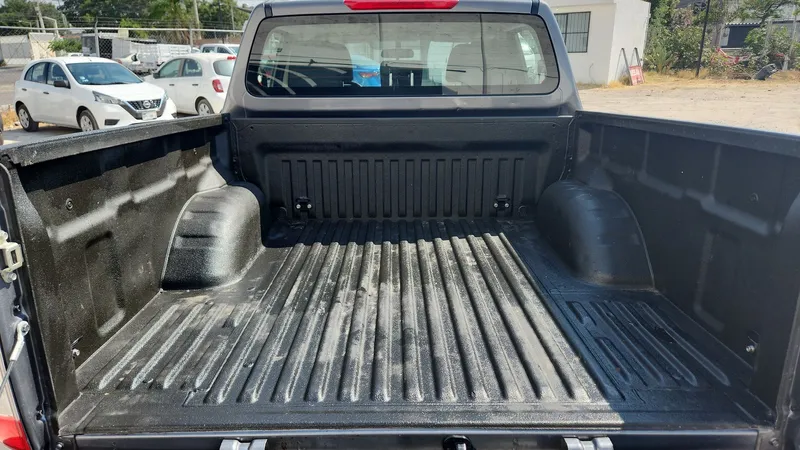 Nissan Frontier 2023