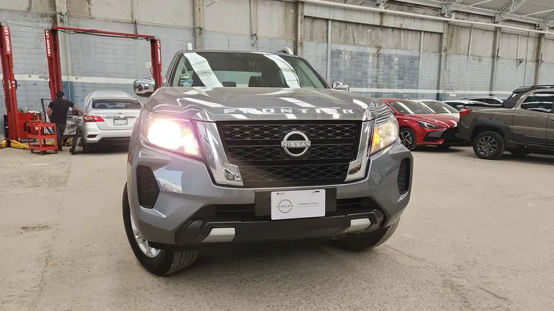 Nissan Frontier 2023