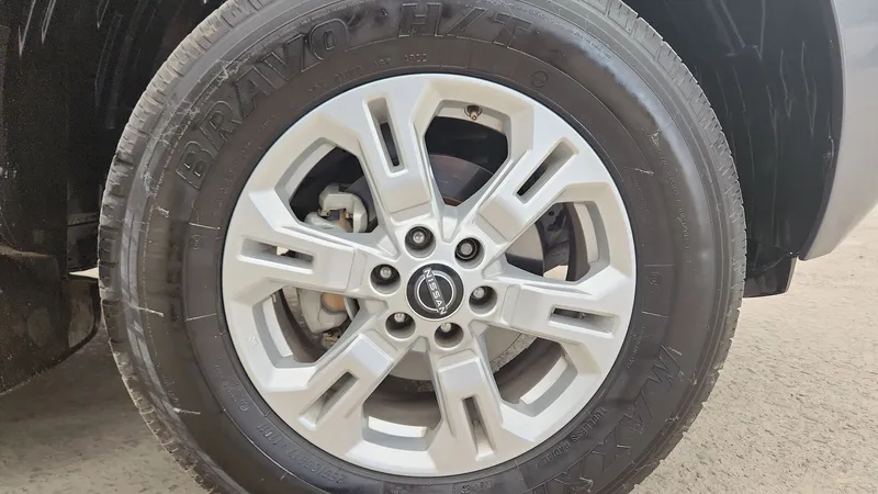 Nissan Frontier 2023