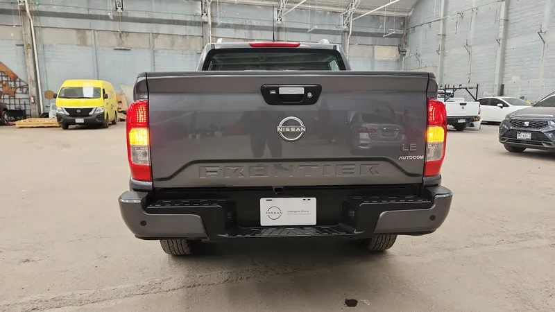Nissan Frontier 2023