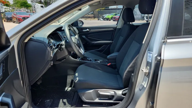 Volkswagen Jetta 2021