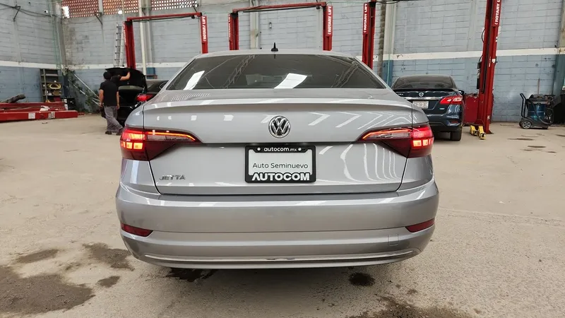Volkswagen Jetta 2021