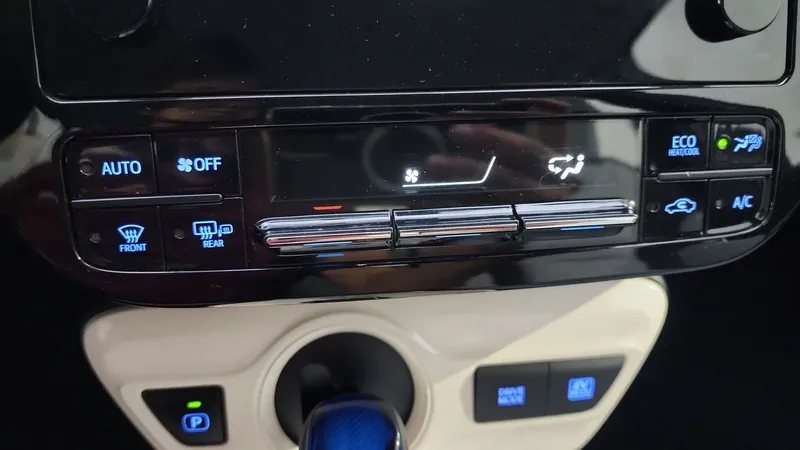 Toyota Prius 2017