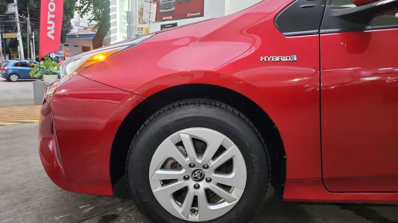 Toyota Prius 2017