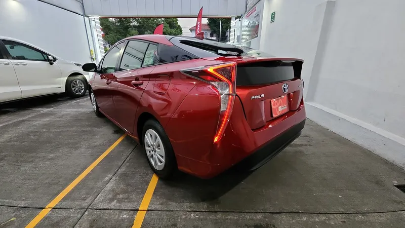 Toyota Prius 2017