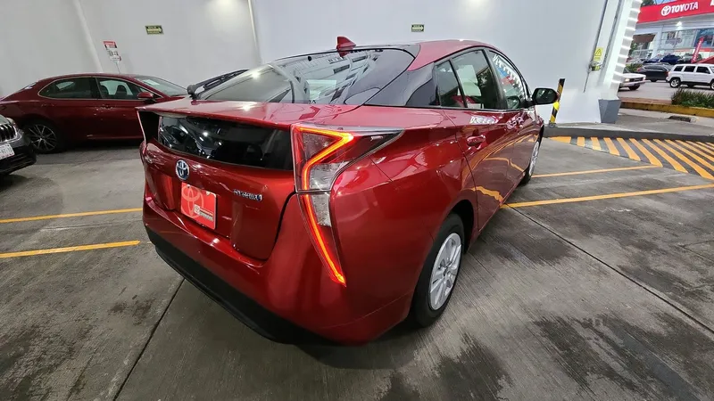 Toyota Prius 2017