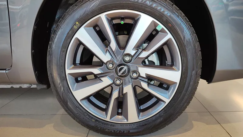 Nissan March 2024