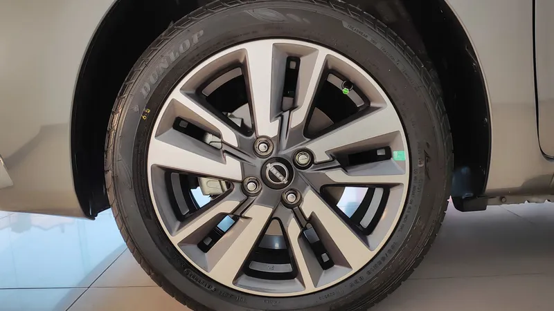 Nissan March 2024