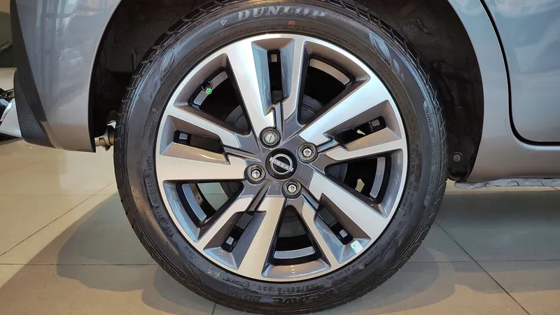 Nissan March 2024