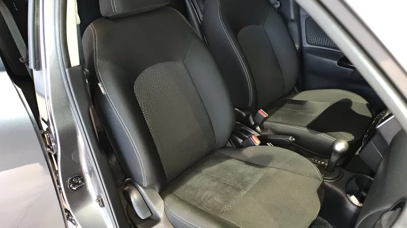 Nissan March 2024