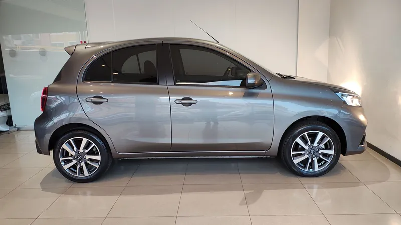 Nissan March 2024