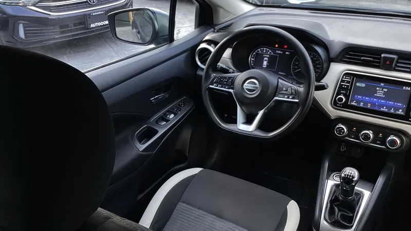 Nissan Versa 2022