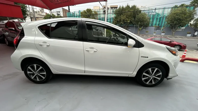 Toyota Prius C 2020