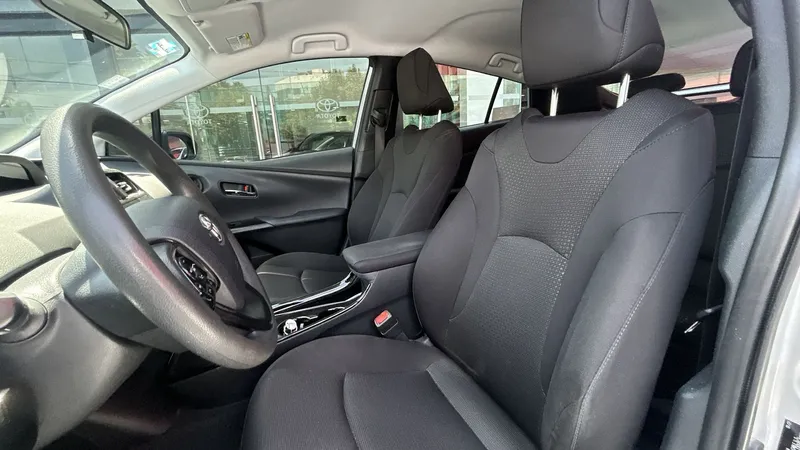 Toyota Prius 2021