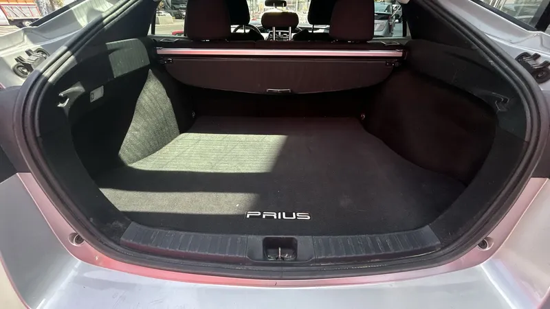 Toyota Prius 2021