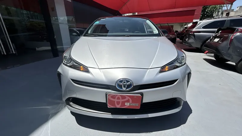 Toyota Prius 2021
