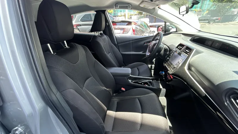 Toyota Prius 2021