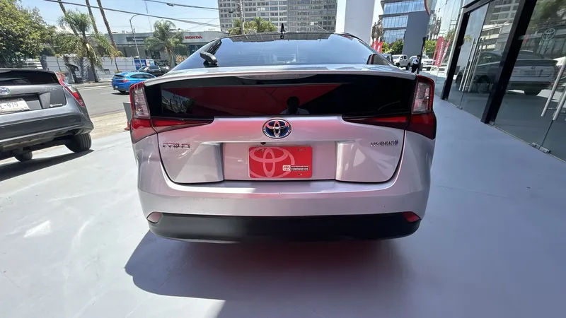 Toyota Prius 2021